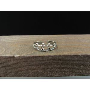 Size 4.25 Sterling Silver Rustic Kids Holding Hands Toe Band Ring Vintage